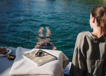 Could a Digital Detox Make Your Wanderlust More Meaningful?