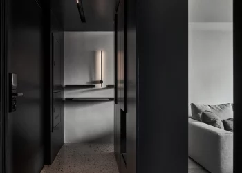 How Minimal Can a Home Really Be Without Losing Functionality?