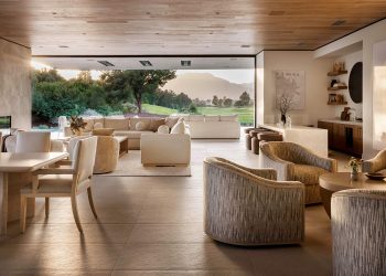 Are You Sacrificing Comfort for Aesthetic in Minimalist Interiors?