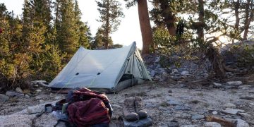 Is It Possible to Travel With Minimal Belongings and Still Experience the World Fully?