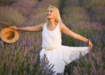 Minimalism: A Modern Luxury or a Necessity?