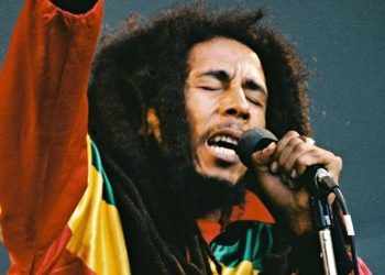 How Do Pop Icons Shape Cultural Trends and Movements?